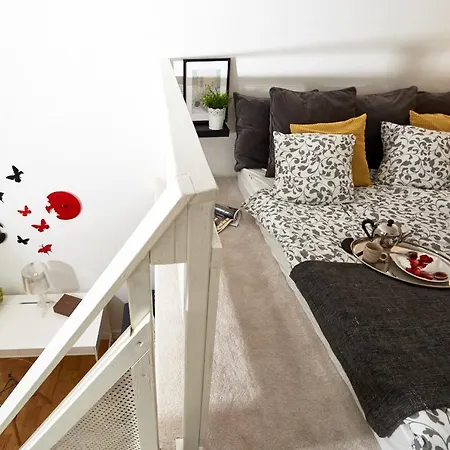 King Street Design For 12 Будапешт