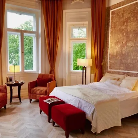 King Street Design For 12 Budapešť