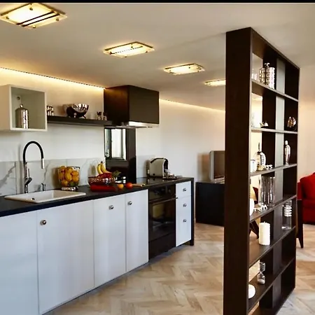 King Street Design For 12 * Budapešť