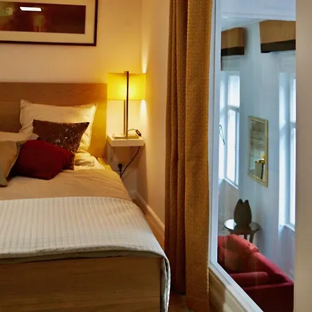 King Street Design For 12 *