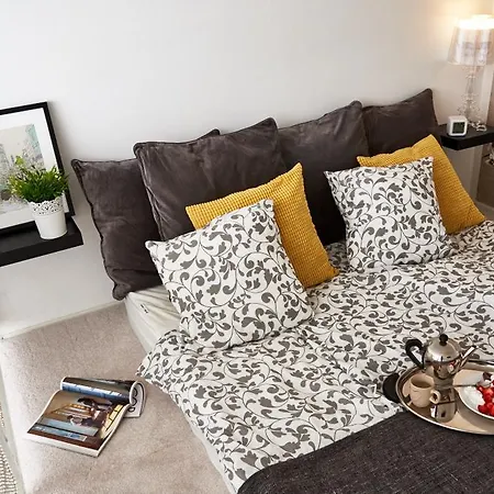 King Street Design For 12 Apartament Budapesta