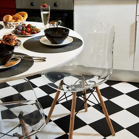 King Street Design For 12 * Budapest